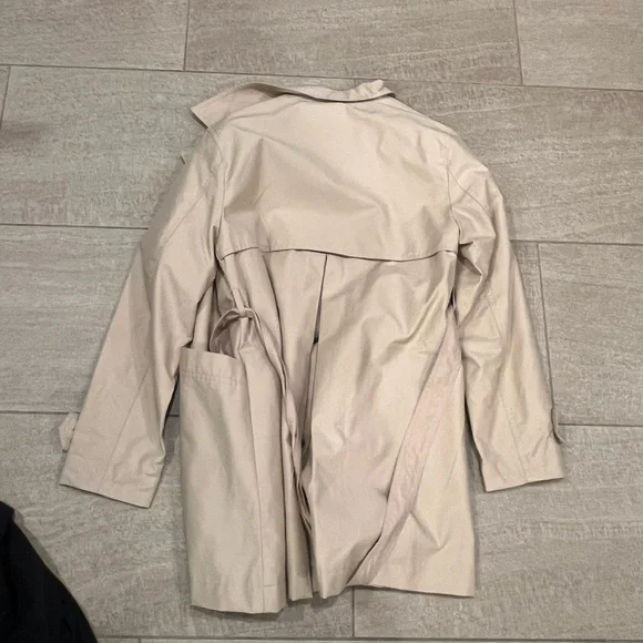 Zara Girl's Beige Trench Coat Size 13/14 - Picture 2 of 3
